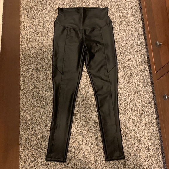 Leggings shaping faux leather by yummie - Picture 3 of 9